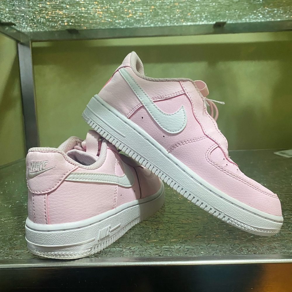NIKE Youth Light Pink Sneaker